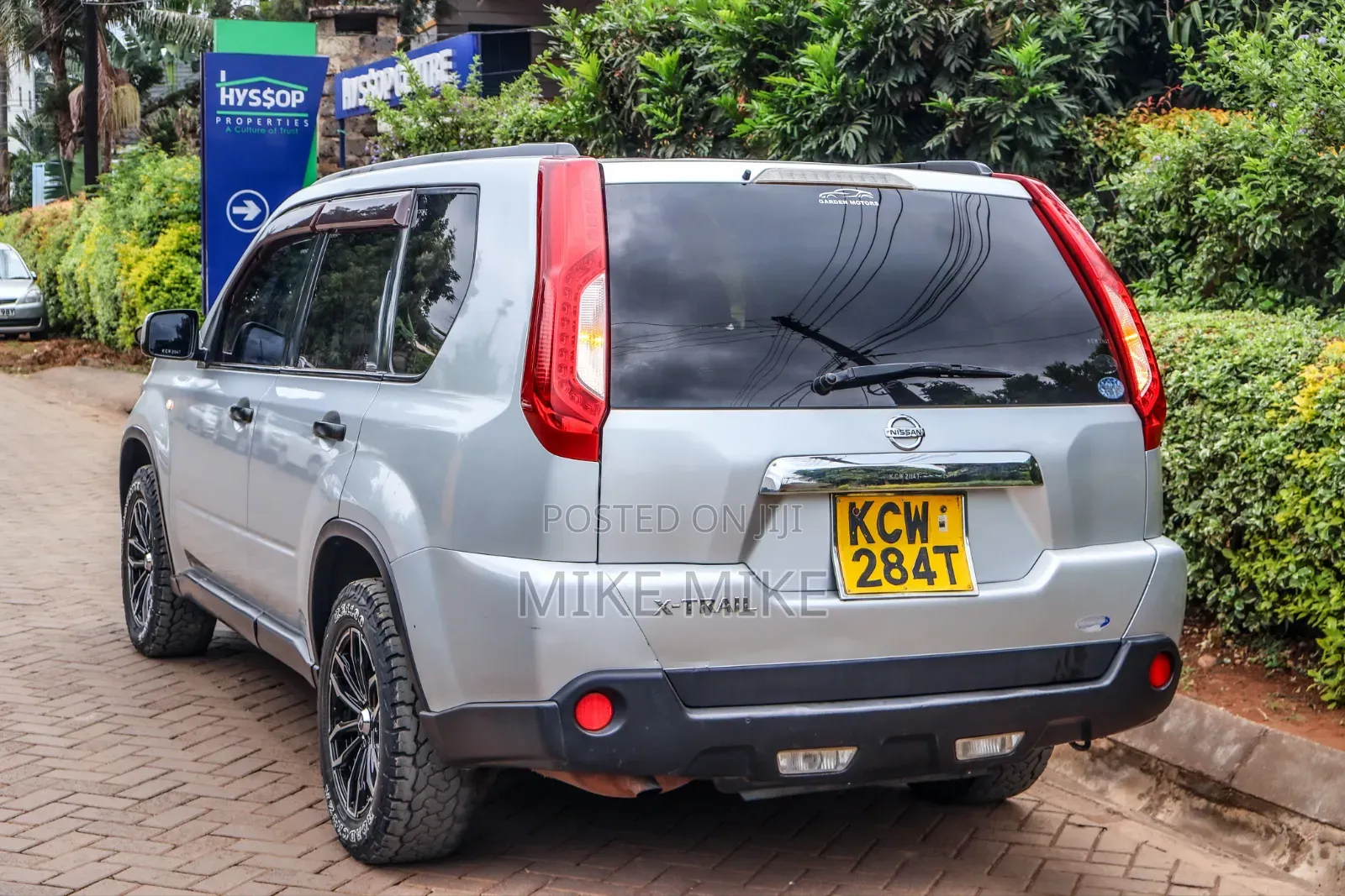Nissan X-Trail 2.0 Petrol XE 2011 Silver