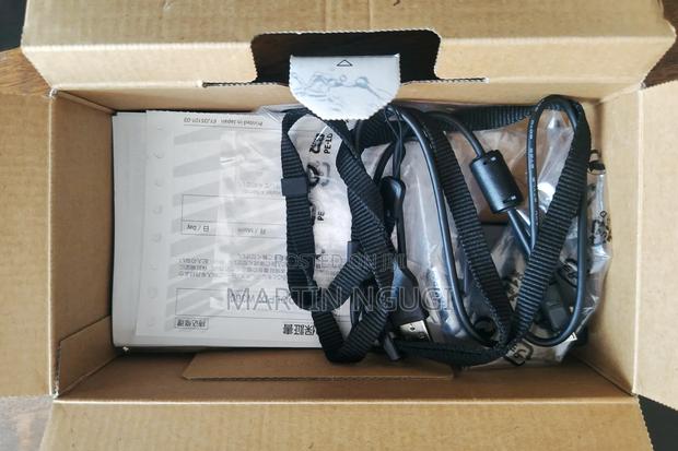 Nikon Coolpix W300 (Mint Condition) + Extras - thumbnail 3