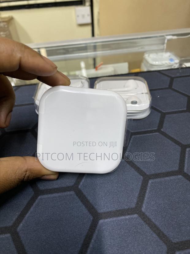 iPhone Earphones - thumbnail 3