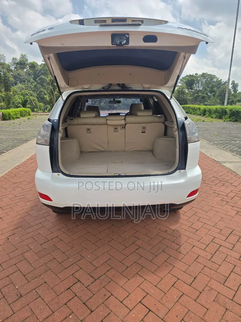 Toyota Harrier 2010 White