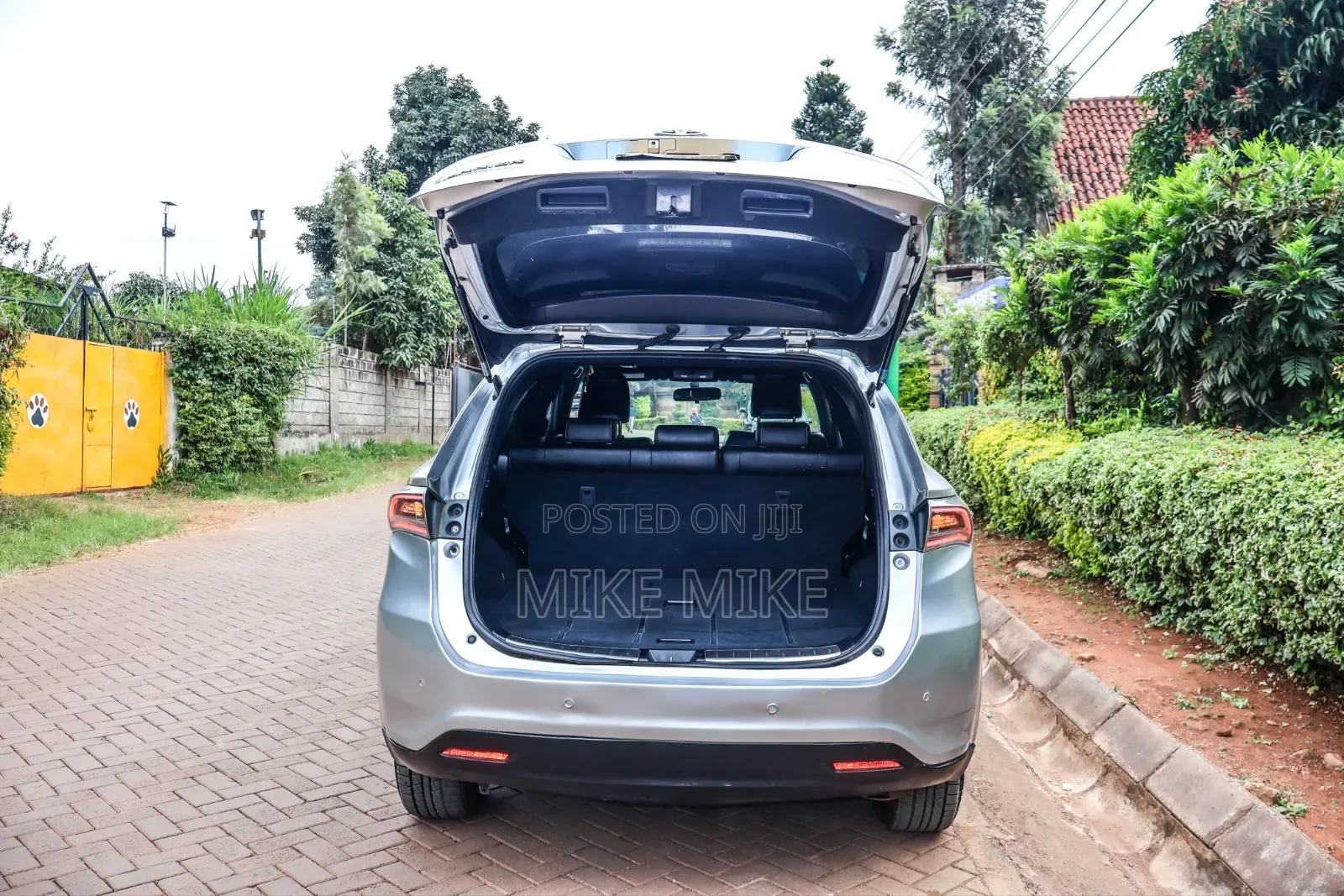 Toyota Harrier 2.0 2014 Silver