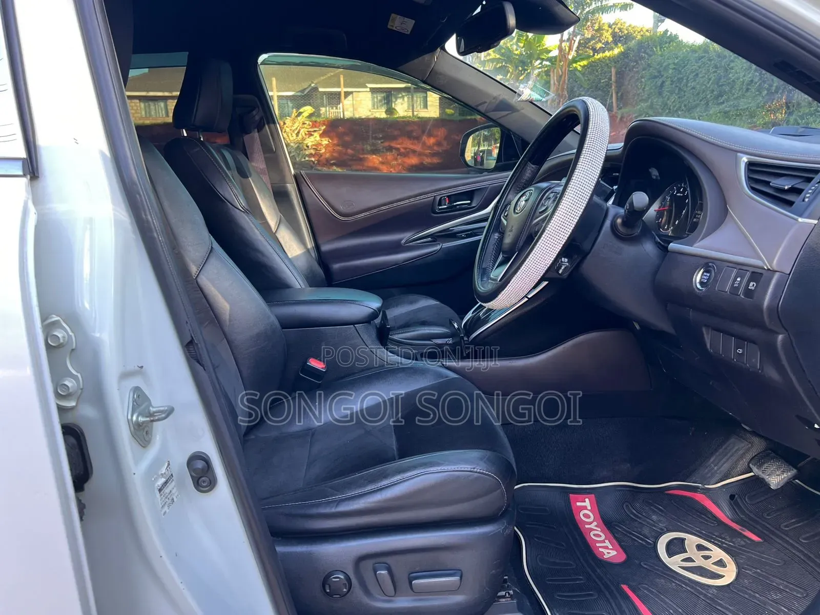 Toyota Harrier 2015 White