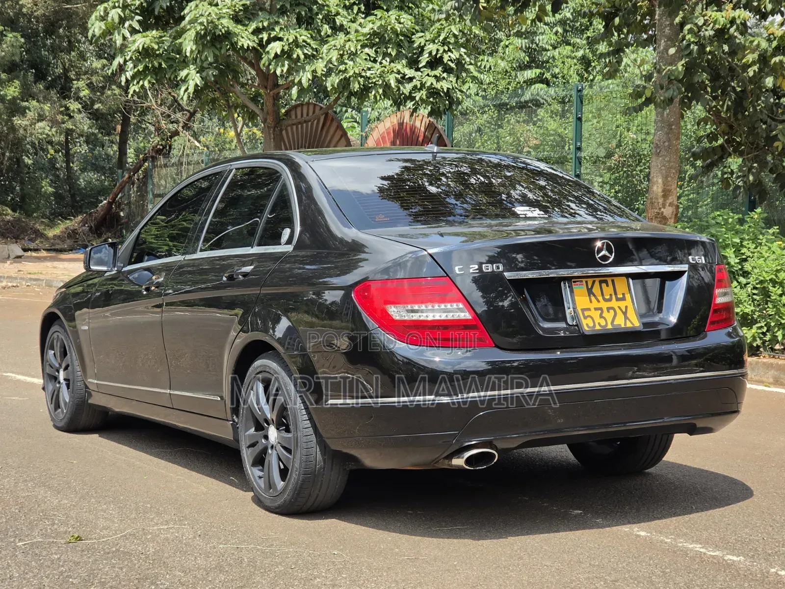 Mercedes-Benz C200 2010 Black