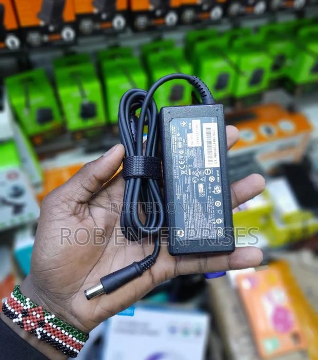 Hp Laptop Charger Big Pin - thumbnail 2