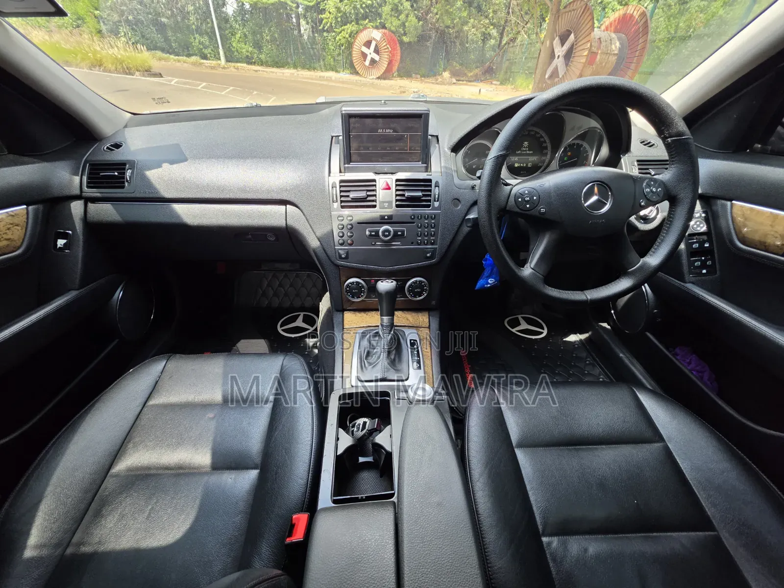 Mercedes-Benz C200 2010 Black