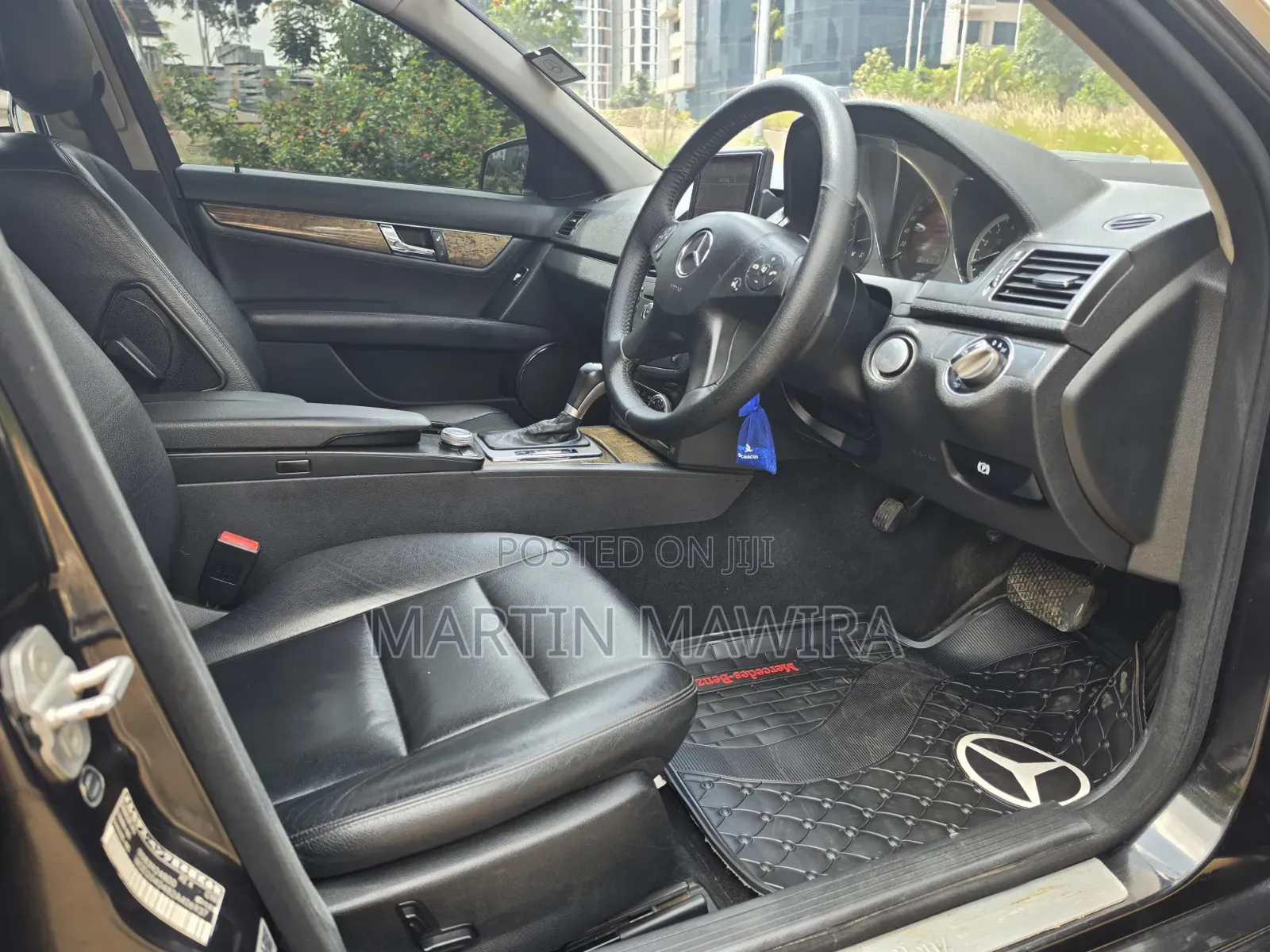 Mercedes-Benz C200 2010 Black