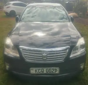 Toyota Crown 2011 Black