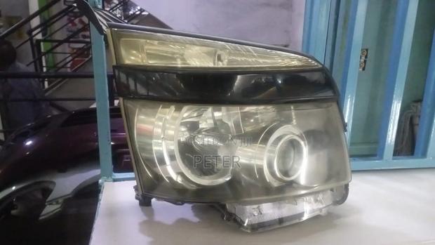 Voxy 2008 Headlight Zenon - thumbnail 2