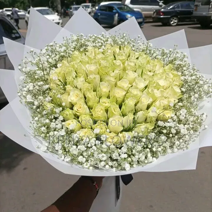 Snowfail Whisper Bouquet