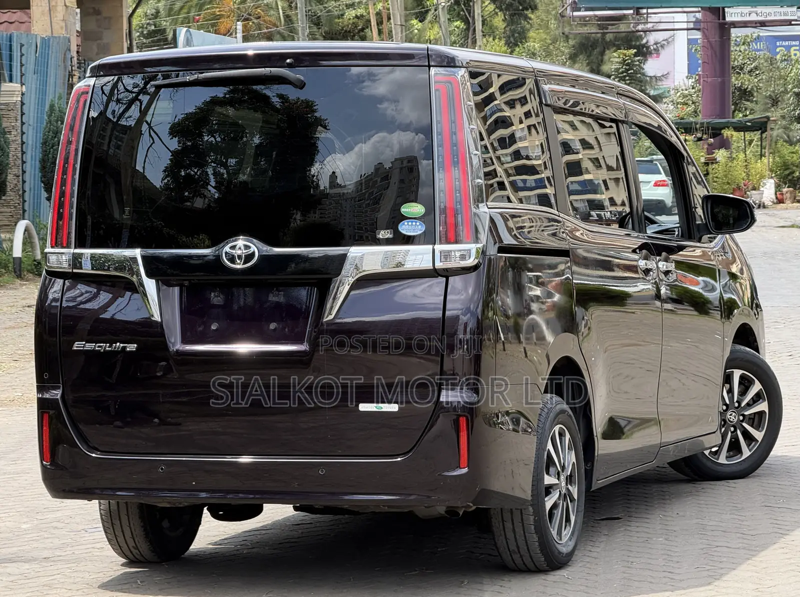 Toyota Esquire 2.0 FWD (7 seater) 2019 Purple
