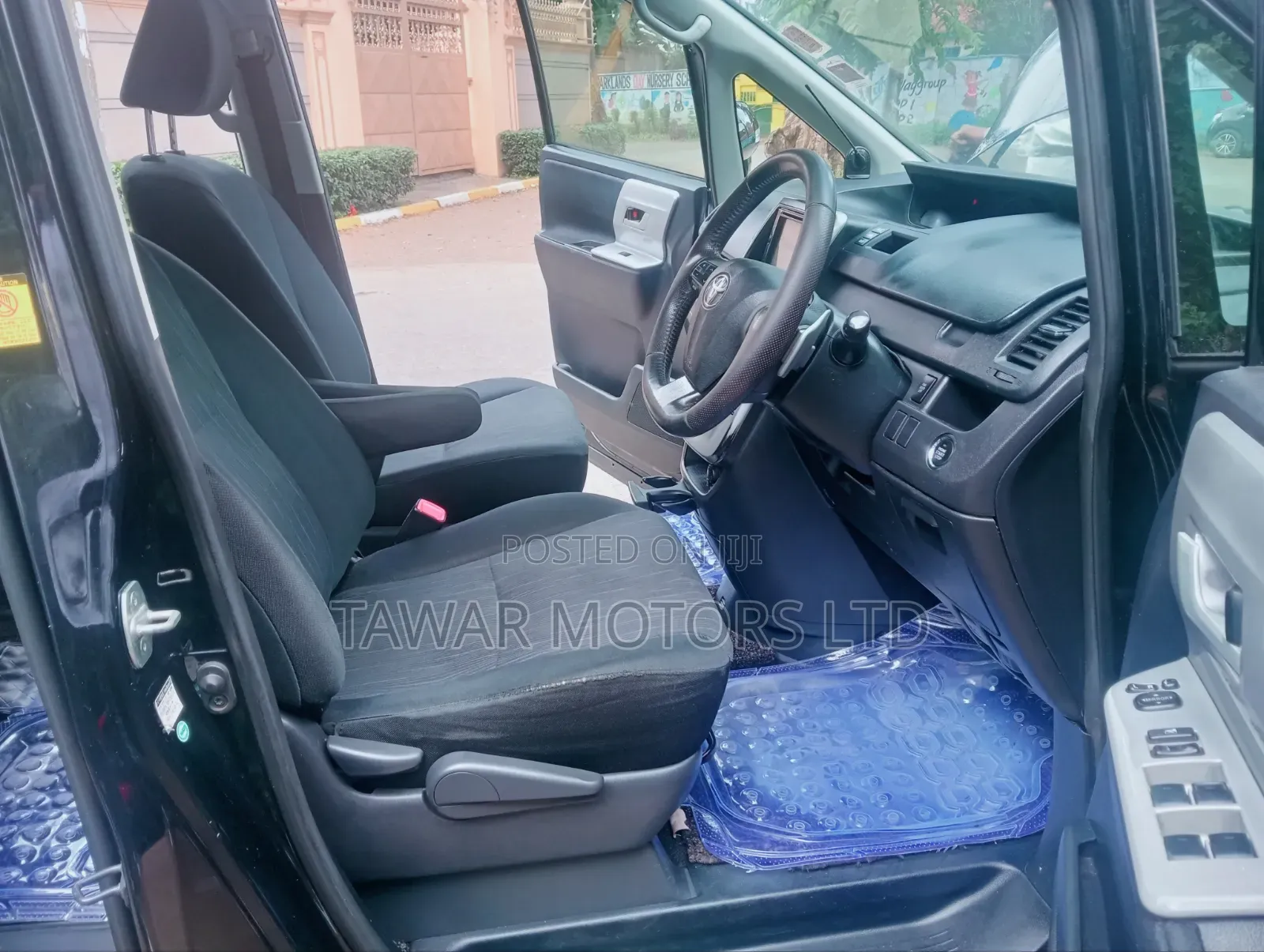 Toyota Voxy 2012 Black