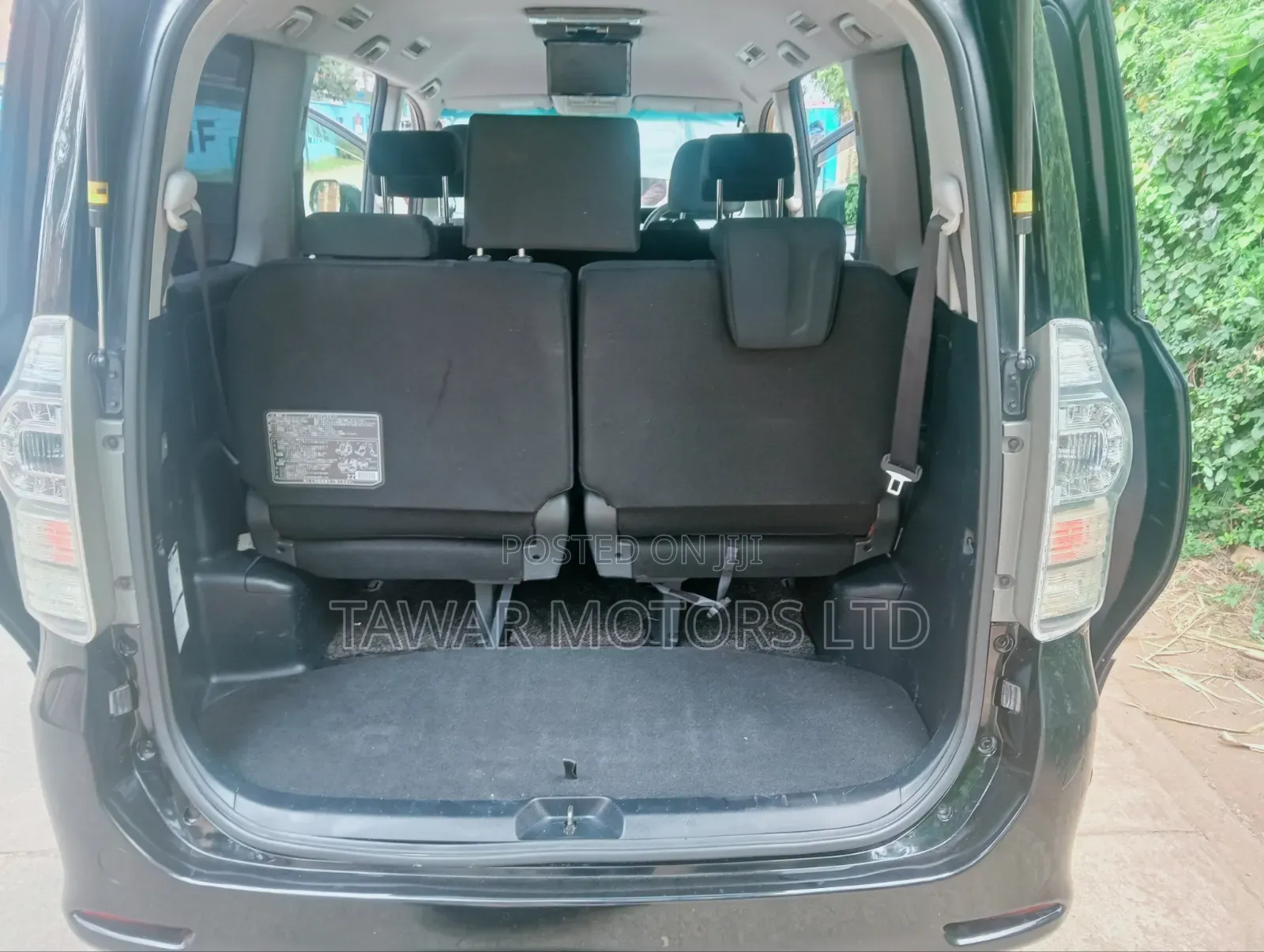 Toyota Voxy 2012 Black