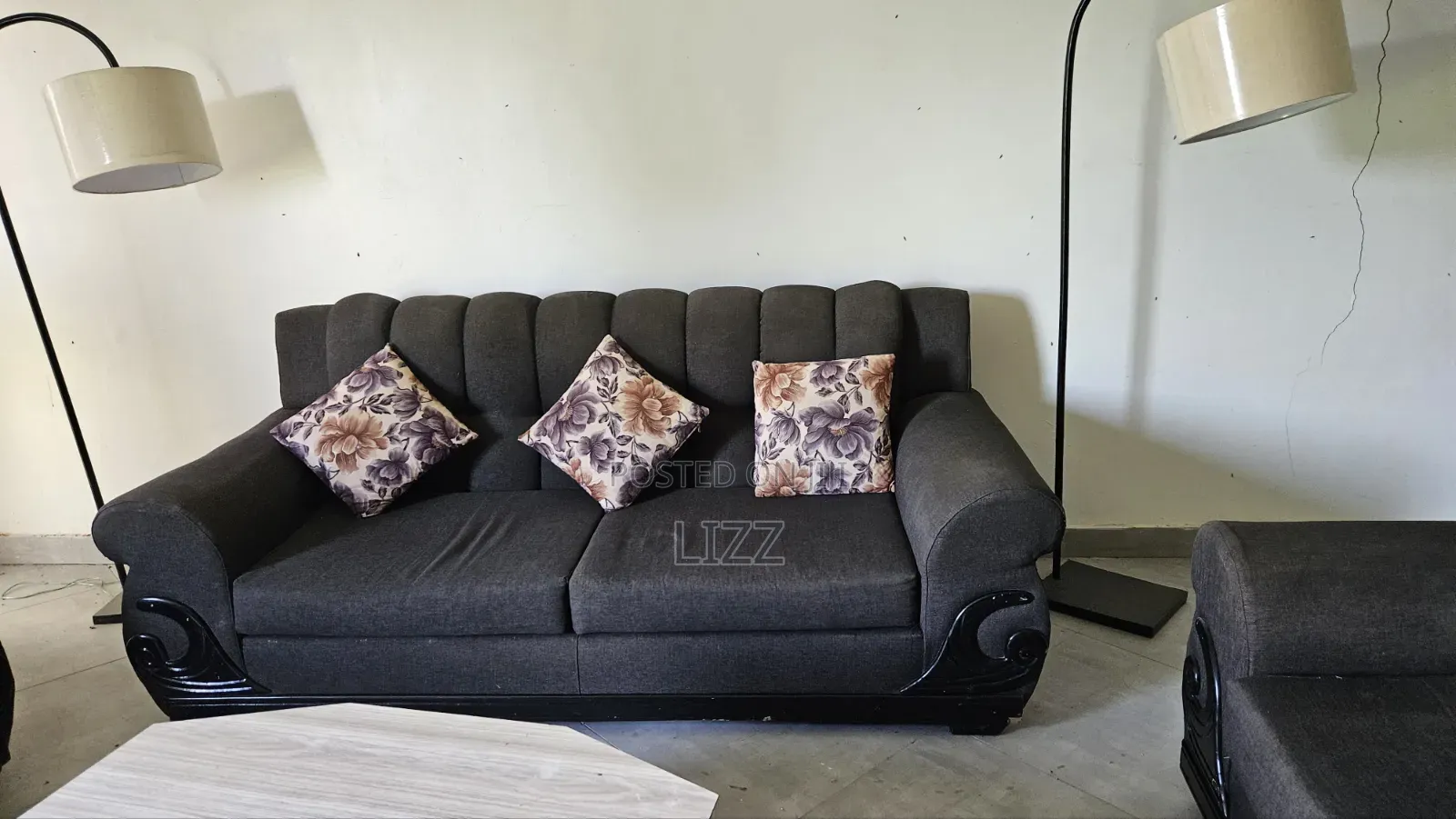 6 Seater Sofa for Sell