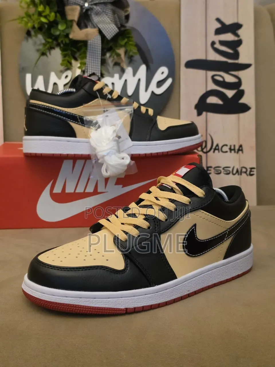Jordan 1 Low-Cut Sneakers Pizza/Beige