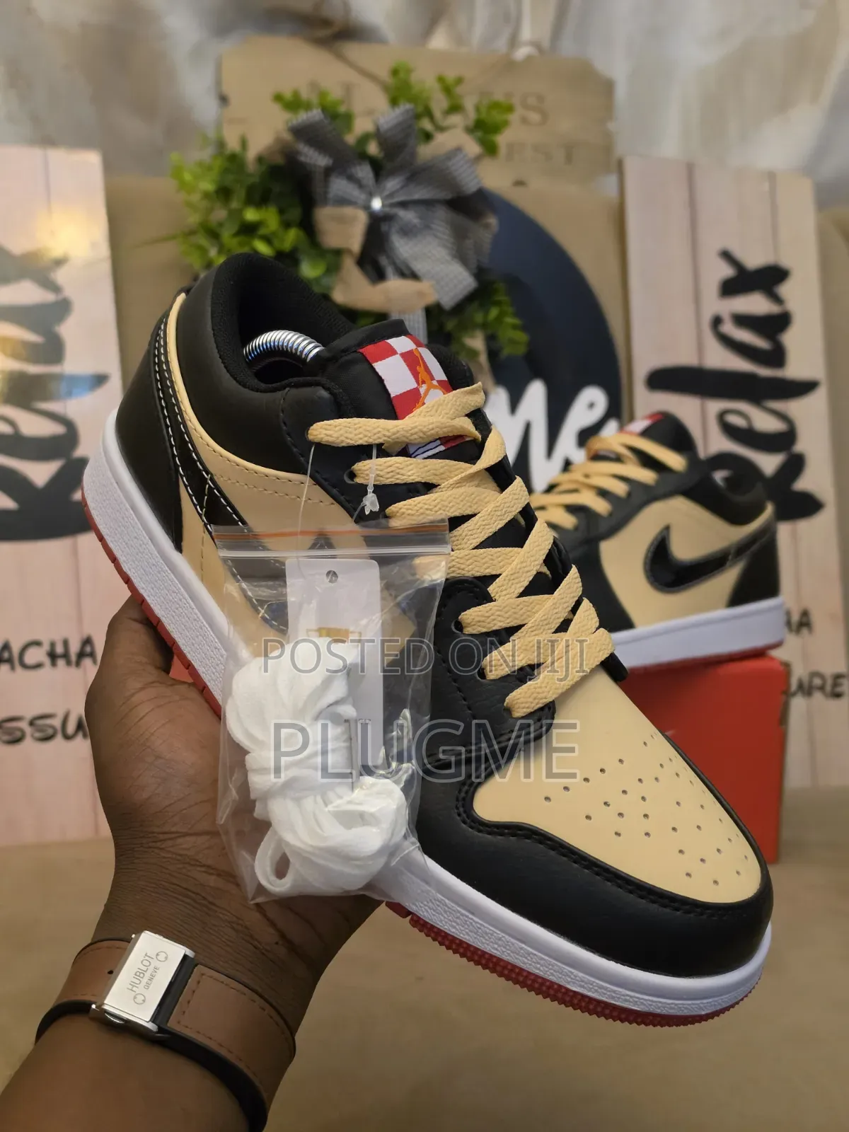 Jordan 1 Low-Cut Sneakers Pizza/Beige