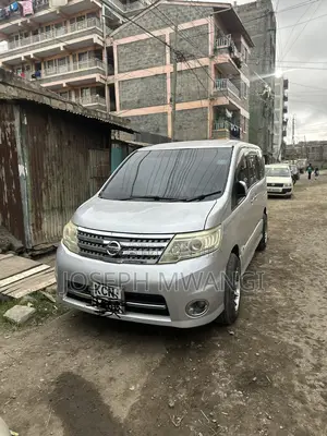 Nissan Serena 2010 Silver