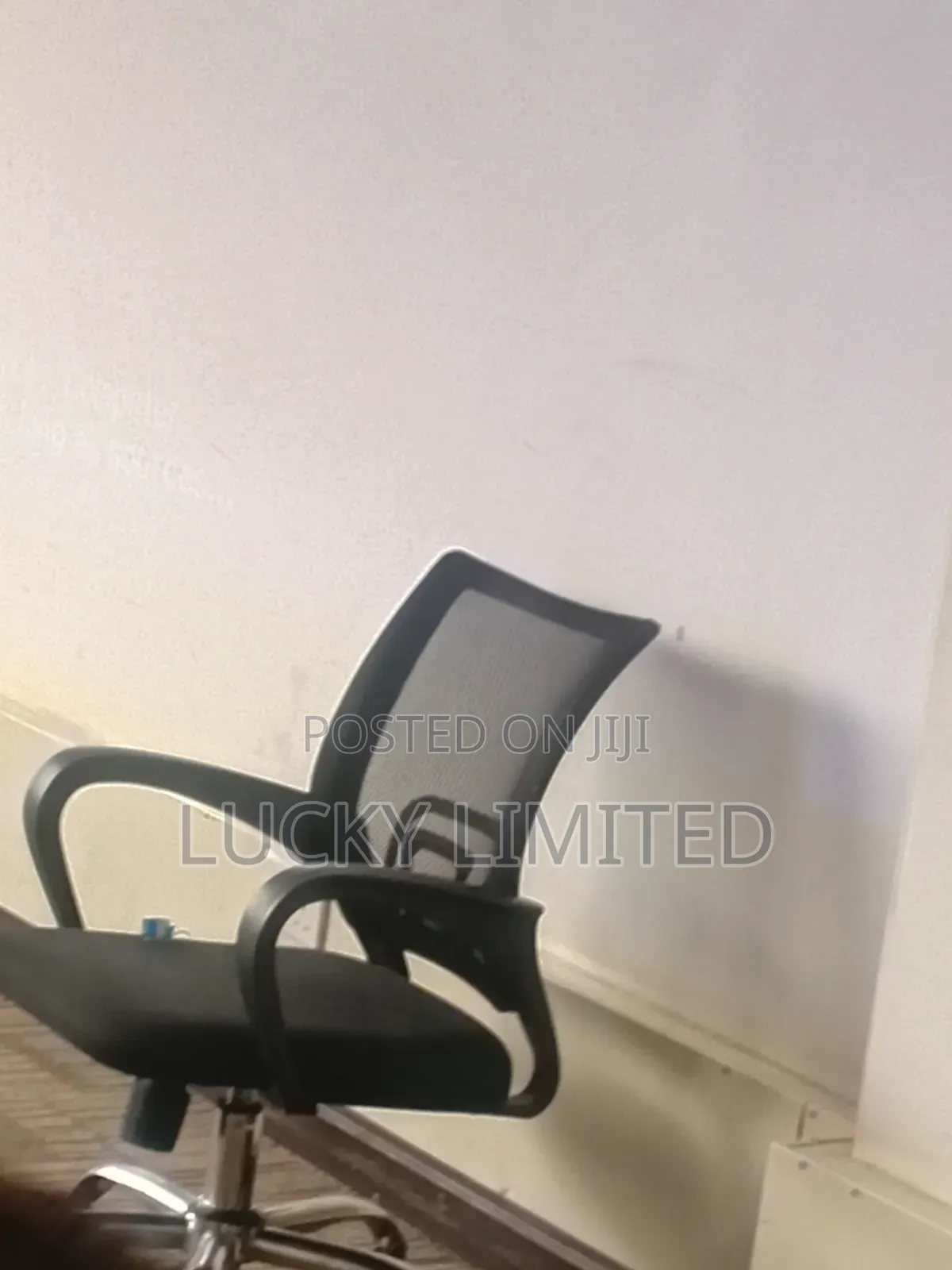 Office Arm Rest Chair