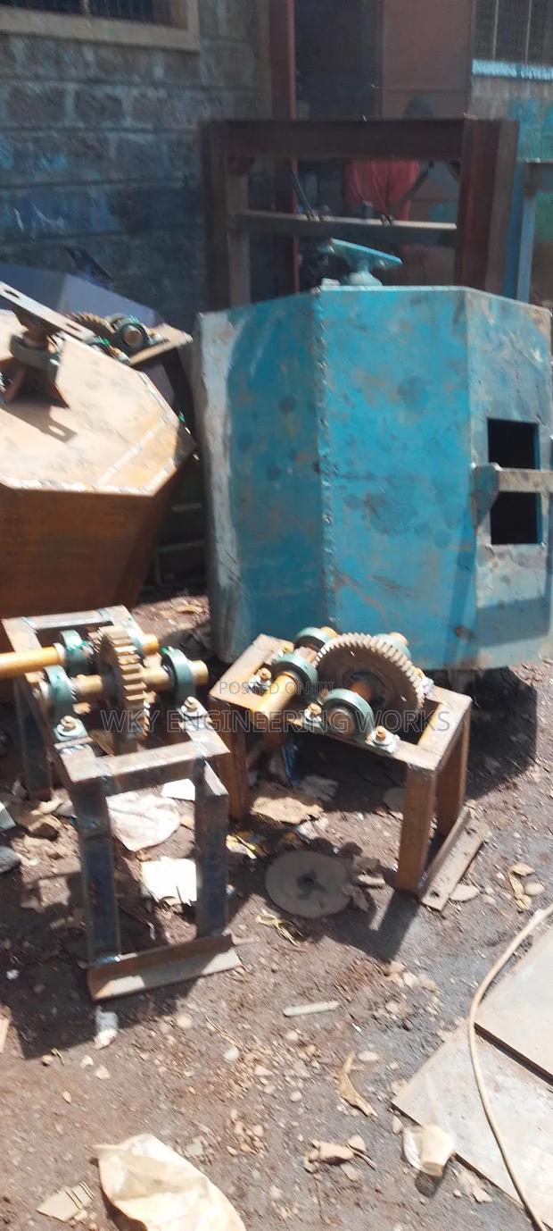 Machines, Grinding Balls, Gears, Installation Dora - thumbnail 8