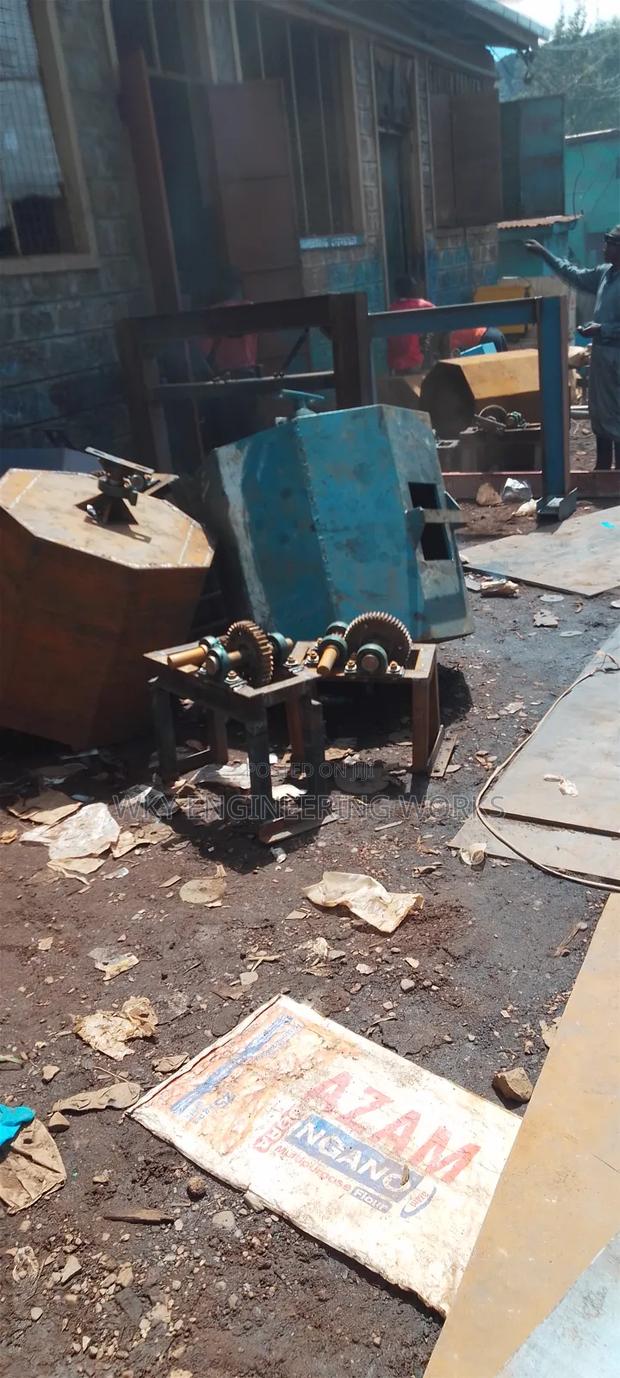 Machines, Grinding Balls, Gears, Installation Dora - thumbnail 9