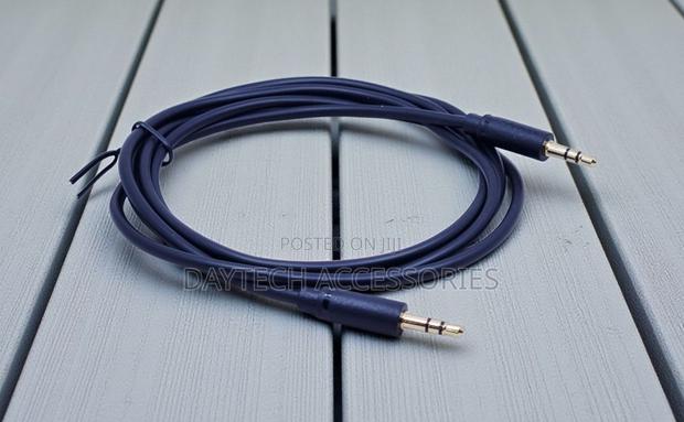 This Is A 3.5mm Auxiliary (Aux) Male-to-male Stereo Audio Cable 1.5m