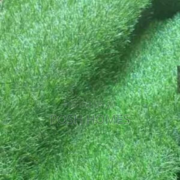 Steadyturf Artificial 15mm Grass Carpet - thumbnail 2