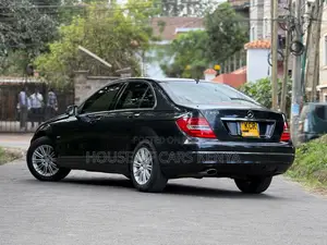Mercedes-Benz C200 2012 Black