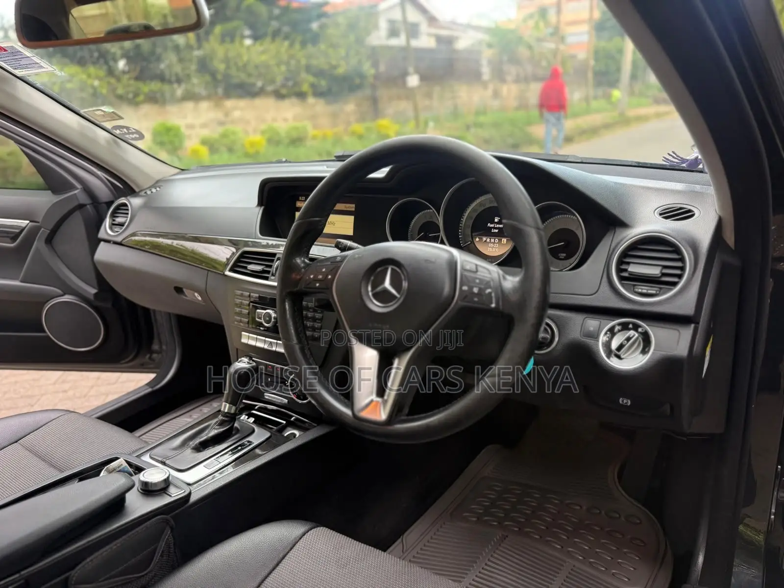 Mercedes-Benz C200 2012 Black