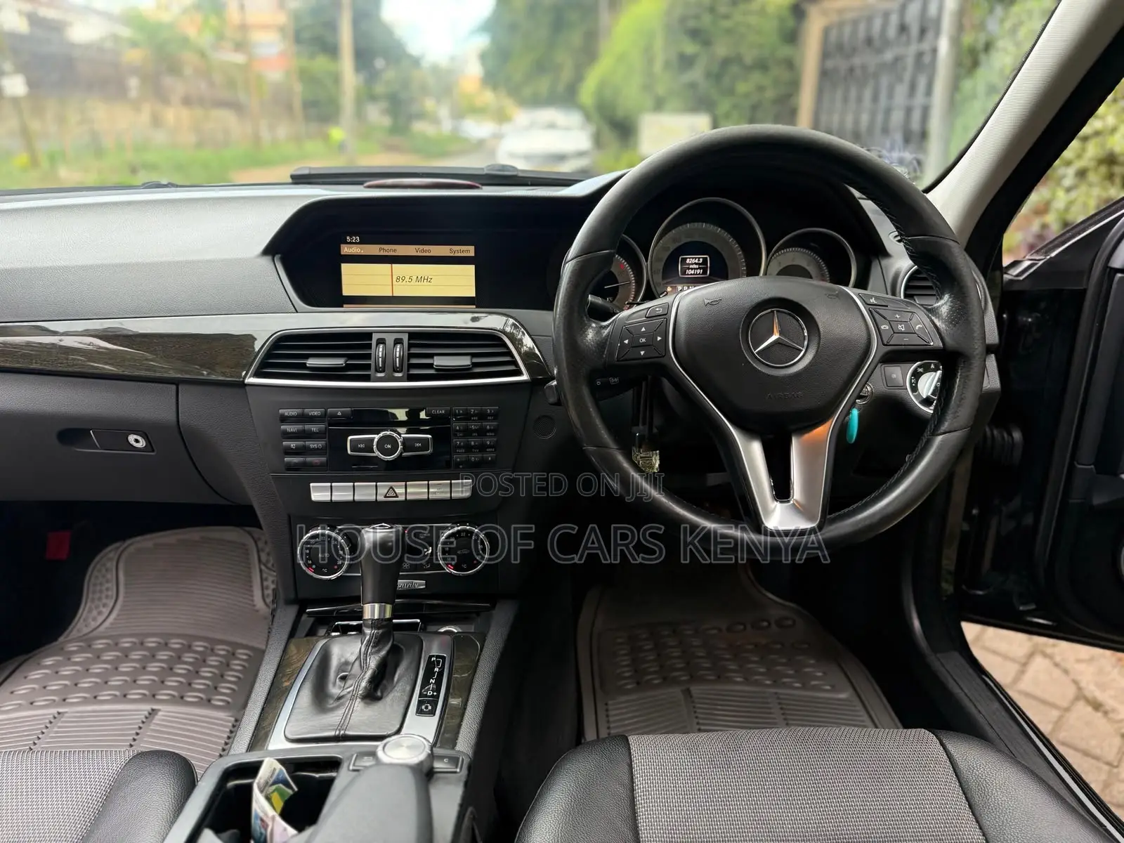 Mercedes-Benz C200 2012 Black