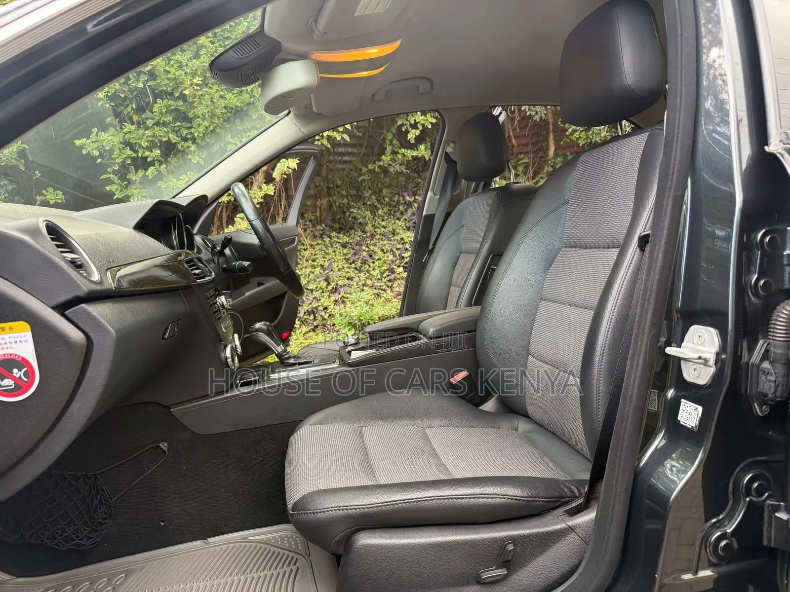 Mercedes-Benz C200 2012 Black