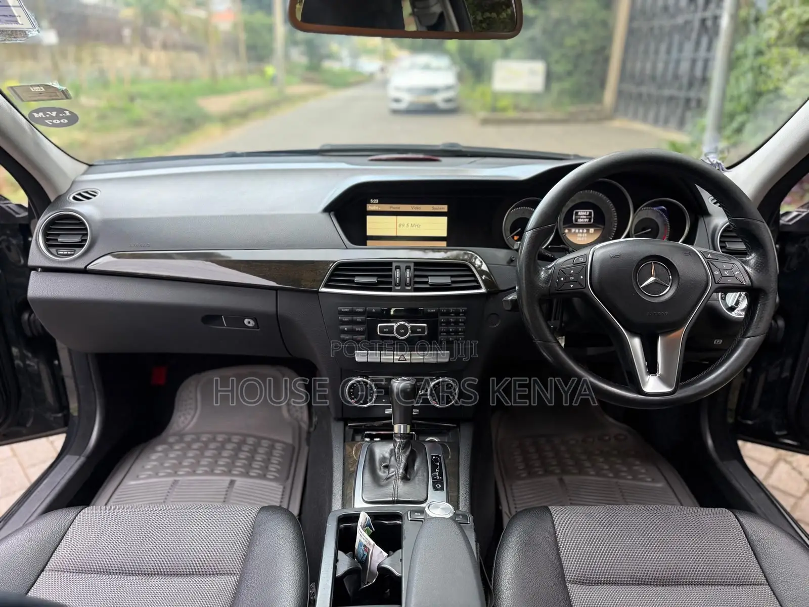 Mercedes-Benz C200 2012 Black