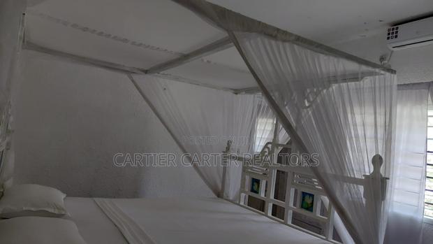 8bdrm Villa in Watamu for sale - thumbnail 2