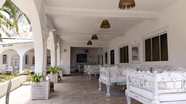 8bdrm Villa in Watamu for sale - thumbnail 17