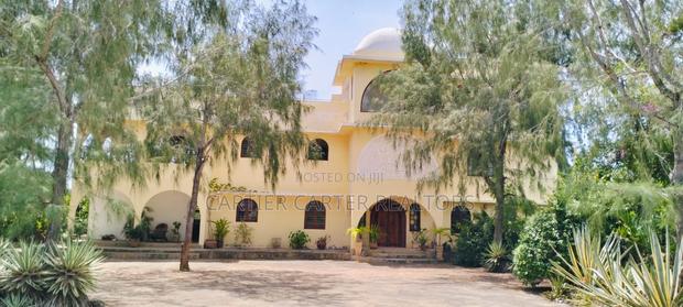 8bdrm Villa in Watamu for sale - thumbnail 18