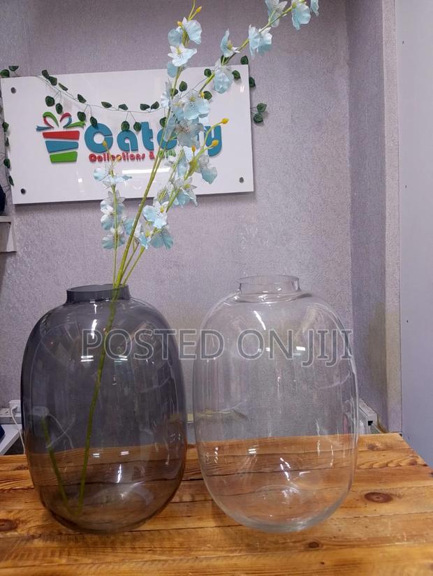 Flower Vase - thumbnail 2