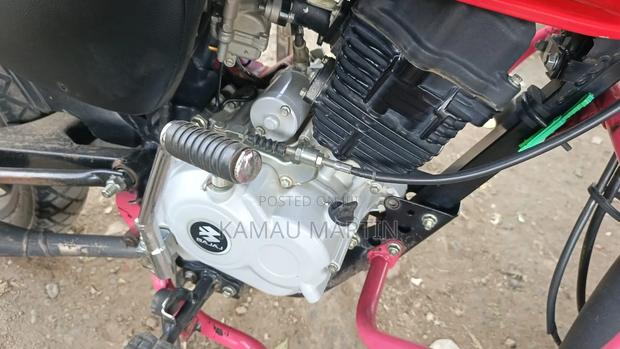 Bajaj Boxer 150 UG 2025 Red - thumbnail 3