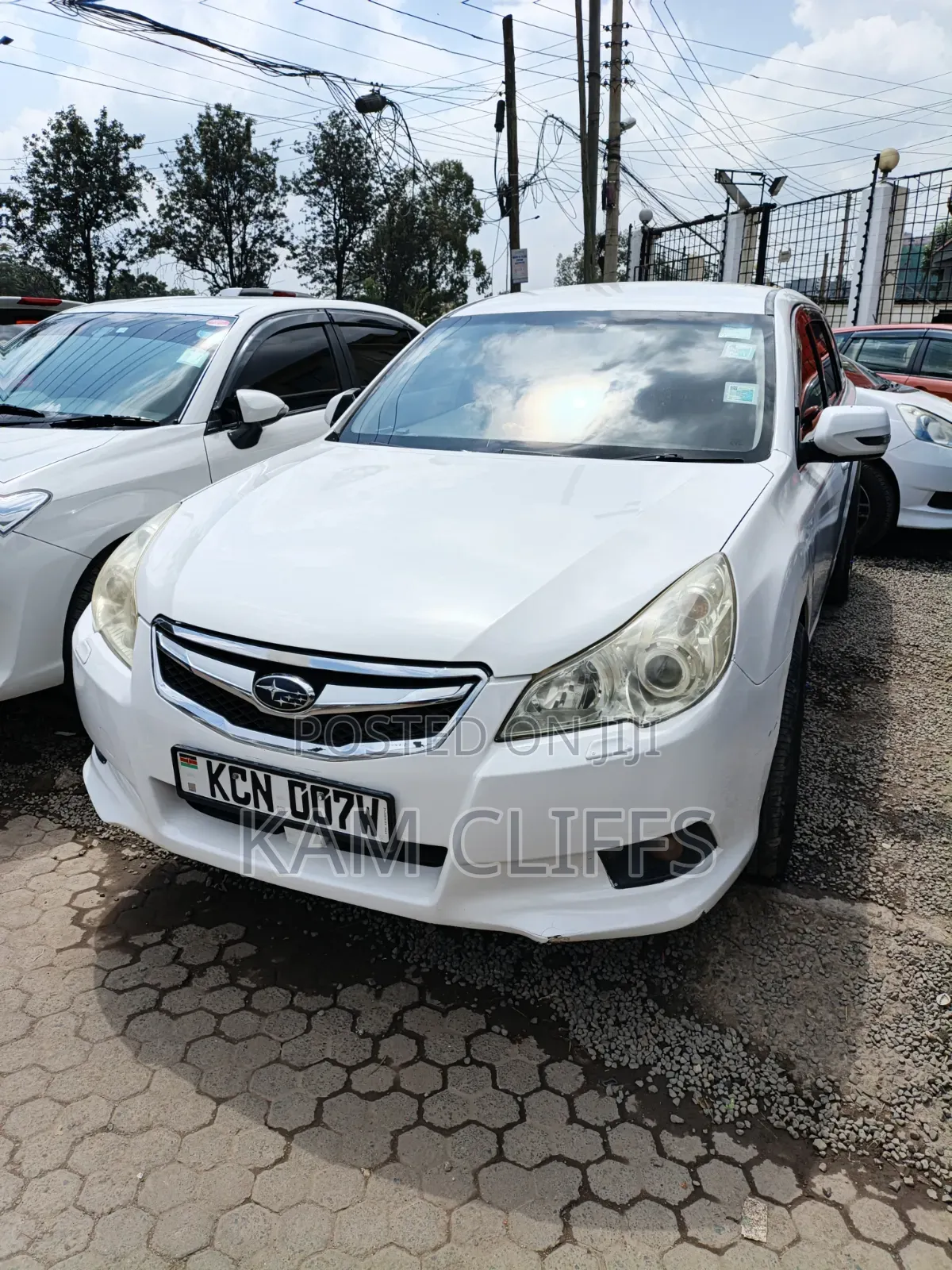 Subaru Legacy 2010 White