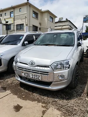 Toyota Succeed 2018 Silver