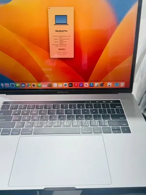 Laptop Apple MacBook Pro 2017 16GB Intel Core i7 SSD 512GB