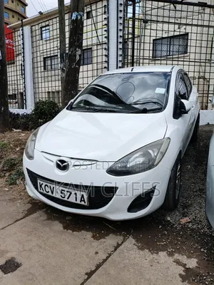 Mazda Demio 2012 Off white