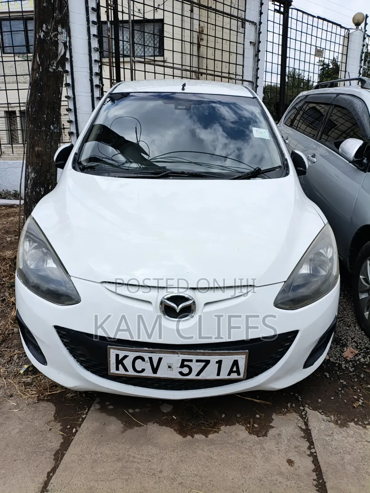 Mazda Demio 2012 Off white