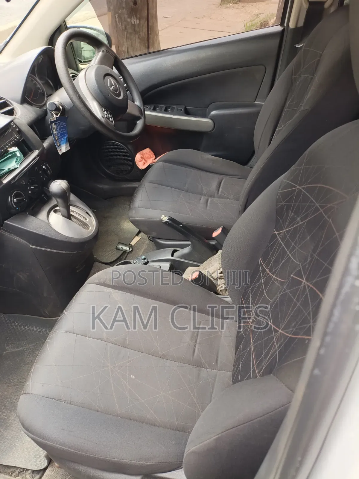 Mazda Demio 2012 Off white