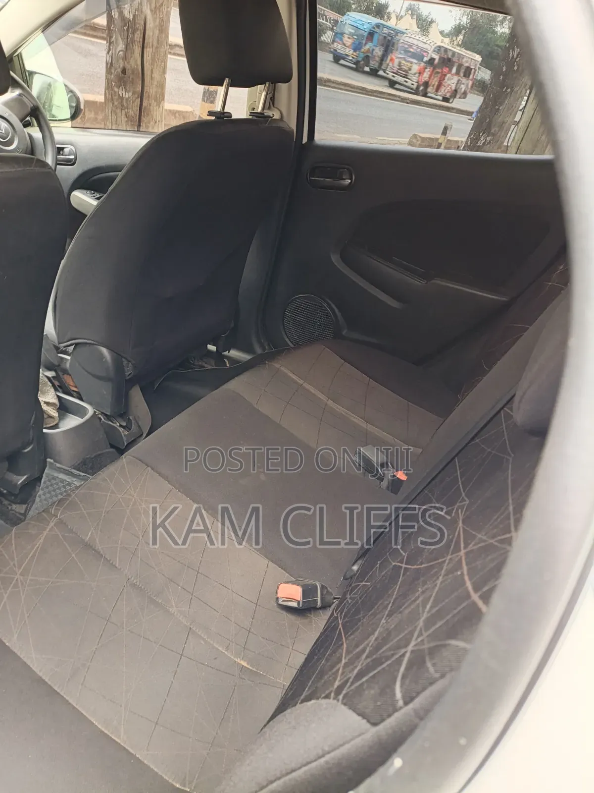 Mazda Demio 2012 Off white