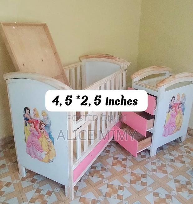 Used Baby Cots 4,5 *2,5 Feets