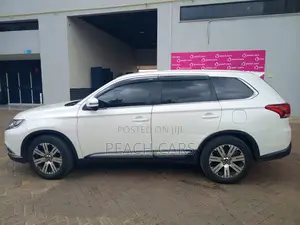 Mitsubishi Outlander 2016 White
