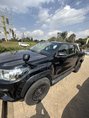 Toyota Hilux Revo Double Cab Deisel 2.4 RWD 2019 Black