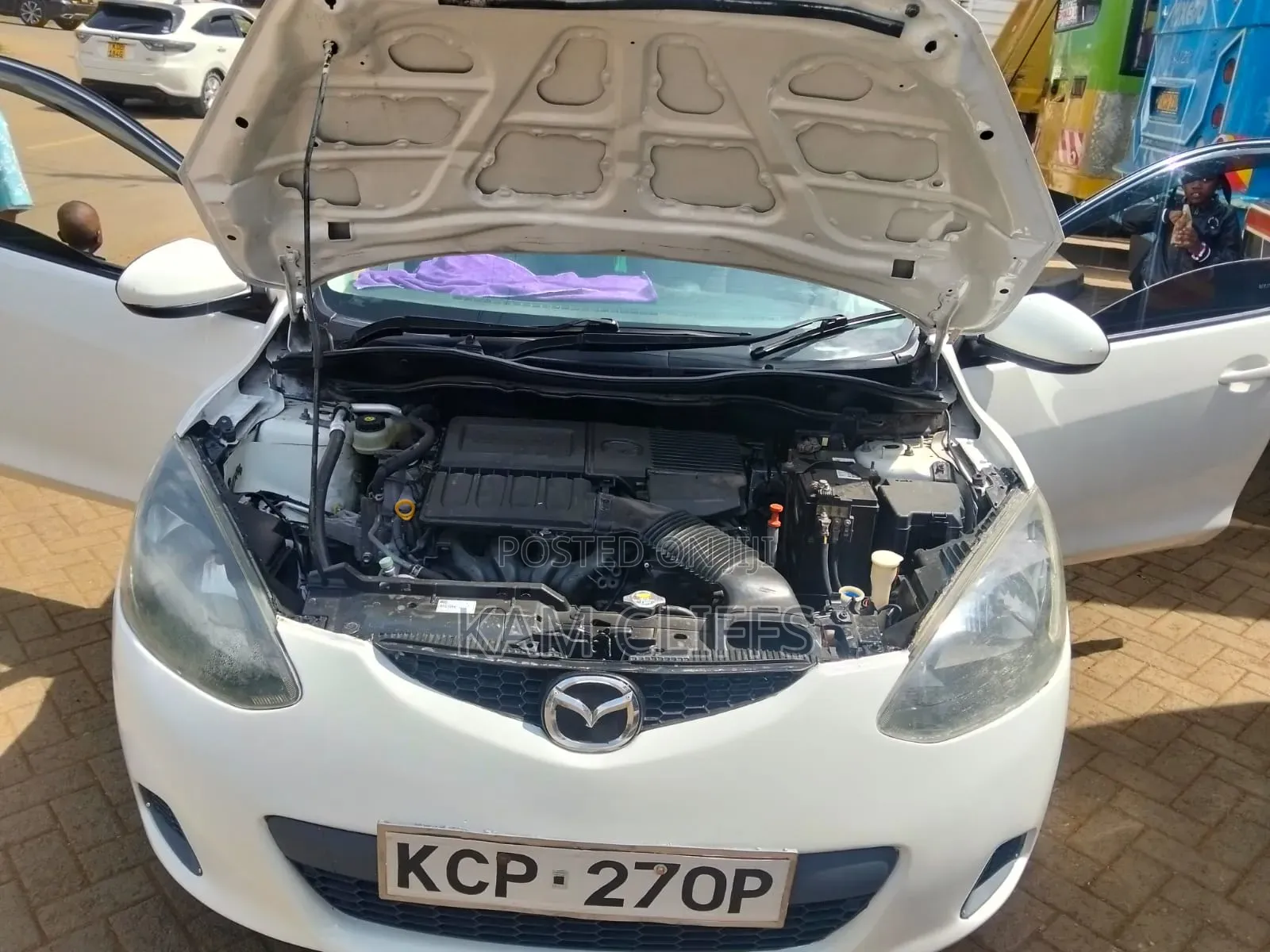 Mazda Demio 2011 Whtie