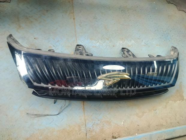 Front Grille Harrier New
