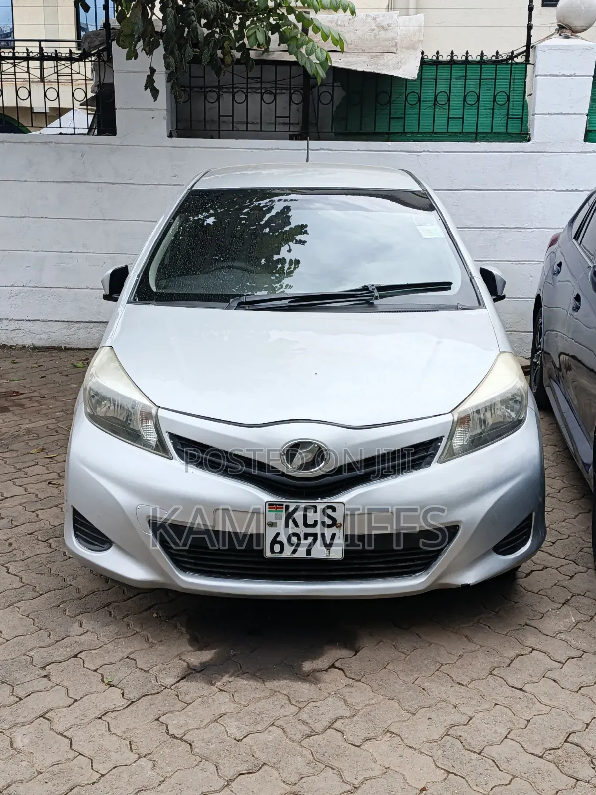 Toyota Vitz 2012 Gray