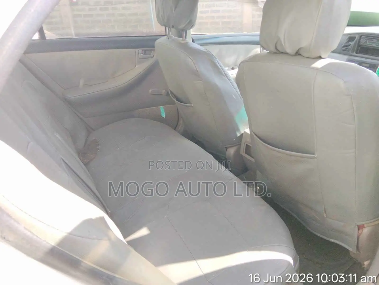 Toyota Corolla 2000 Silver