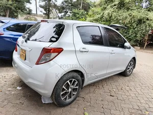 Toyota Vitz 2012 Gray